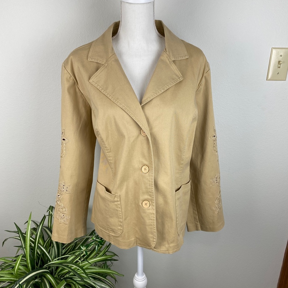 Susan Graver, Plus Size 2X Tan Jacket Embroidered Button Closure EUC